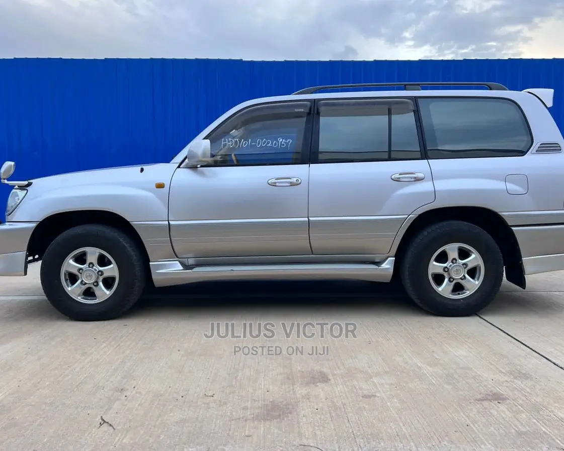Toyota Land Cruiser 2002 Blue