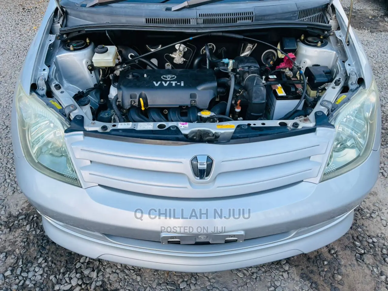 Toyota IST 2004