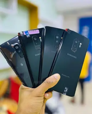 Photo - Samsung Galaxy S9 Plus 64 GB