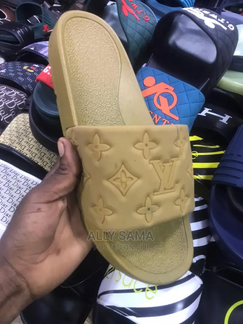 Sàndals Louis Vuitton Plain