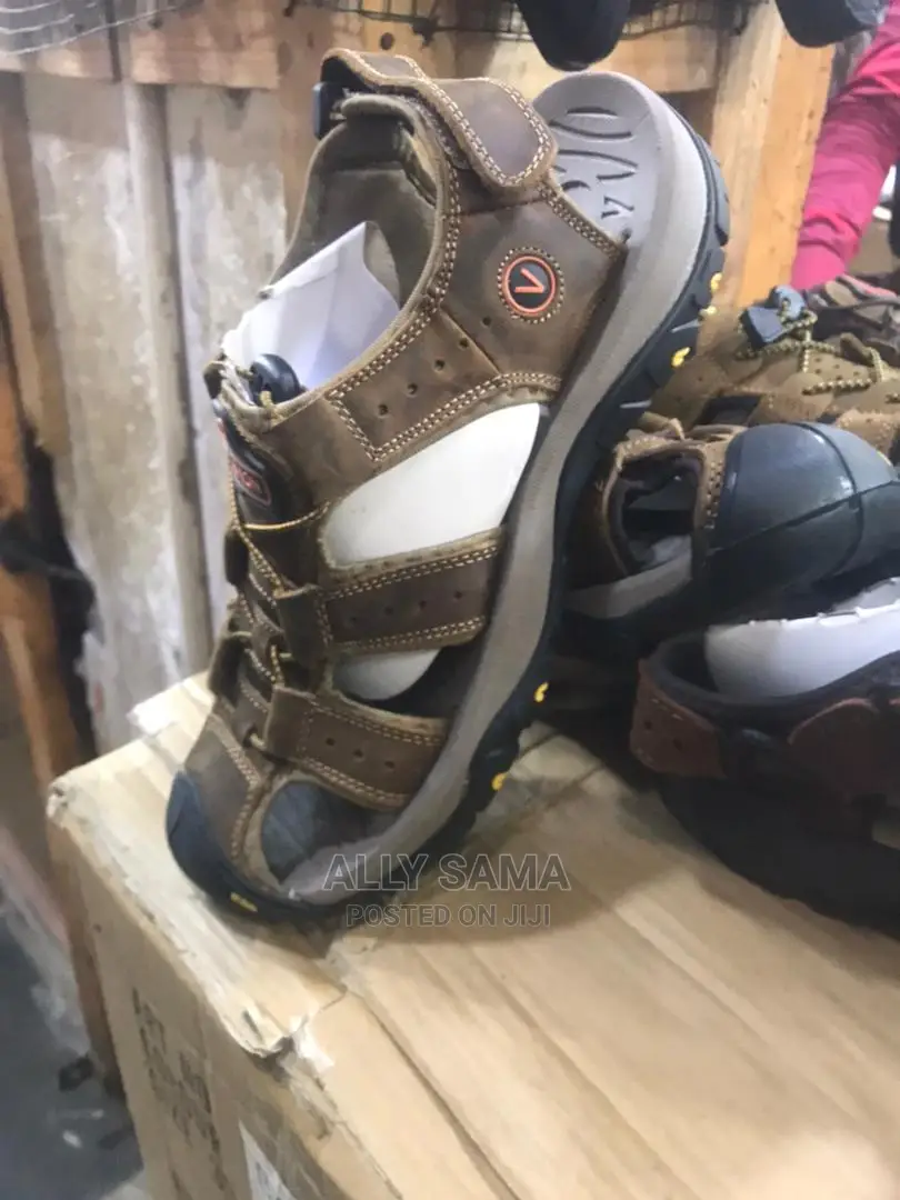 Open Shoes Brown