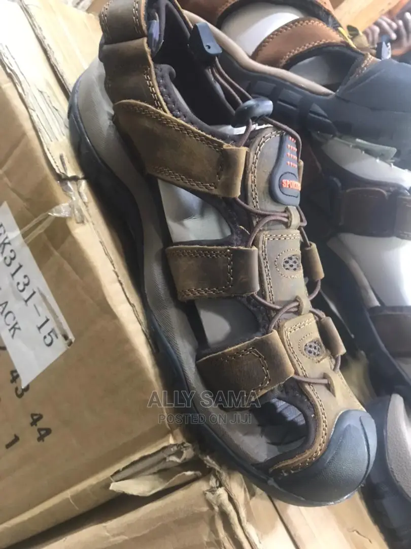 Open Shoes Brown