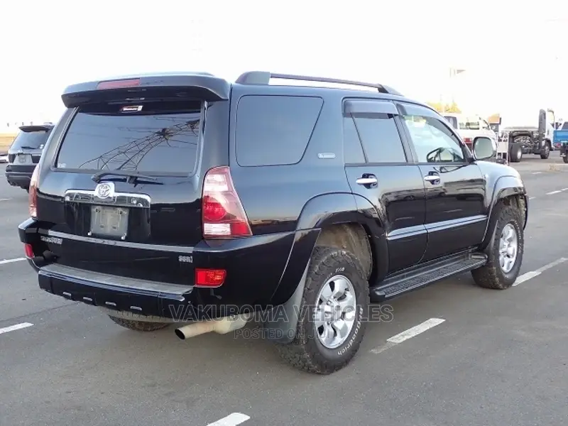 Toyota Hilux Surf 2005 Black