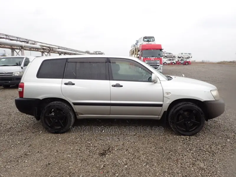 Toyota Kluger 2005 Silver