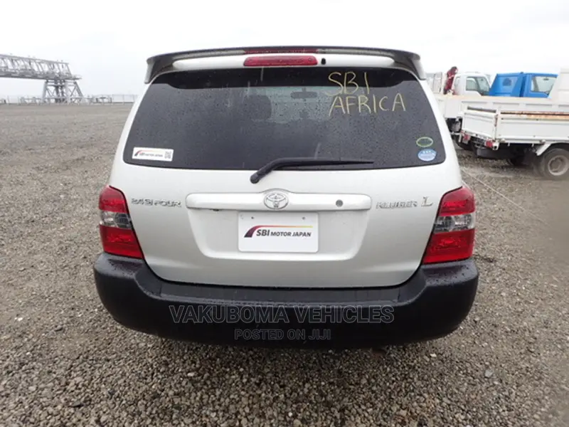 Toyota Kluger 2005 Silver