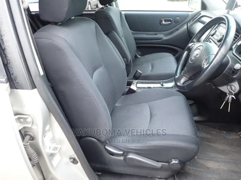 Toyota Kluger 2005 Silver
