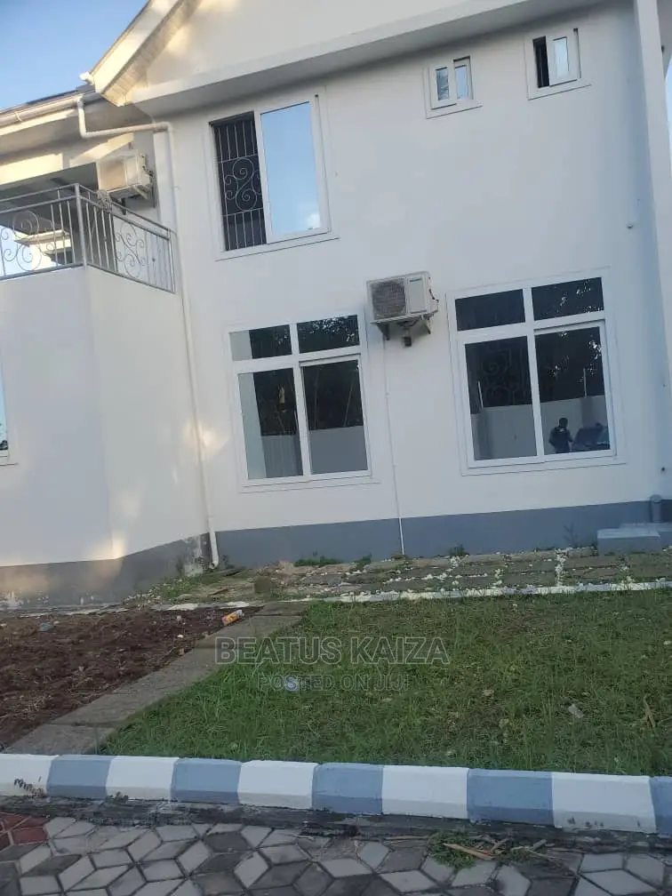 Furnished 4bdrm Block of Flats in Ungindoni Mbuyuni, Kigamboni