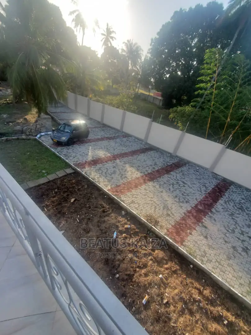 Furnished 4bdrm Block of Flats in Ungindoni Mbuyuni, Kigamboni