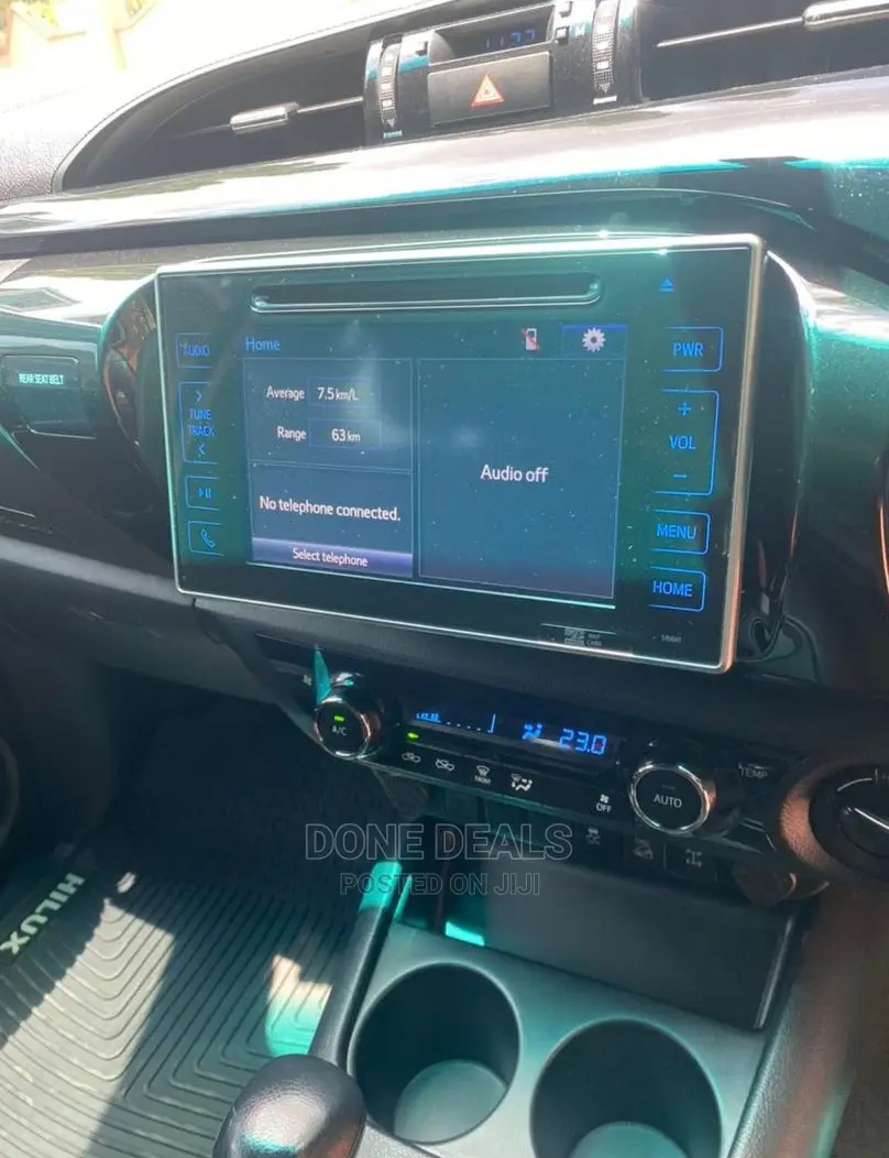 Toyota Hilux 2019 White