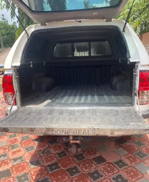 Toyota Hilux 2019 White
