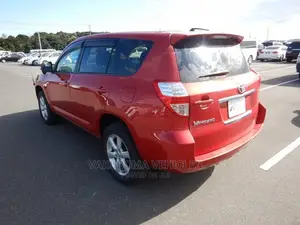 Toyota Vanguard 2008 Red