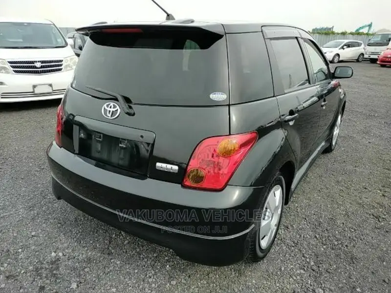 Toyota IST 2002 Black