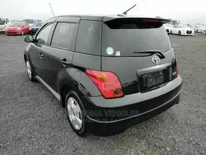 Toyota IST 2002 Black