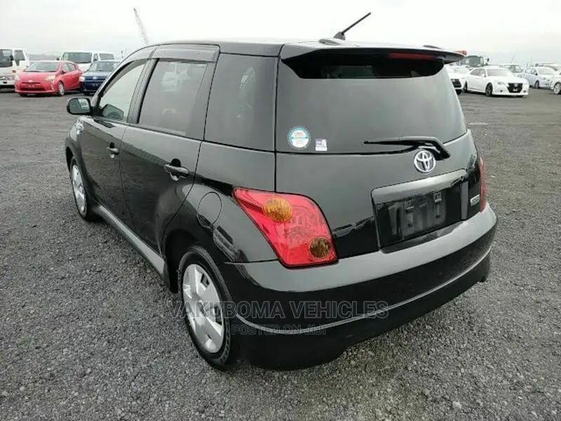 Toyota IST 2002 Black