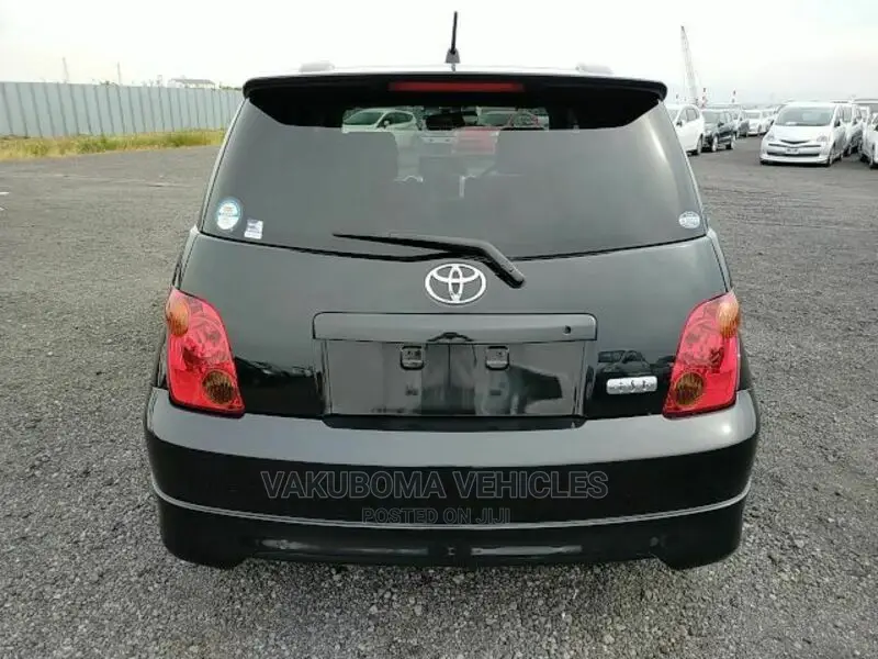 Toyota IST 2002 Black