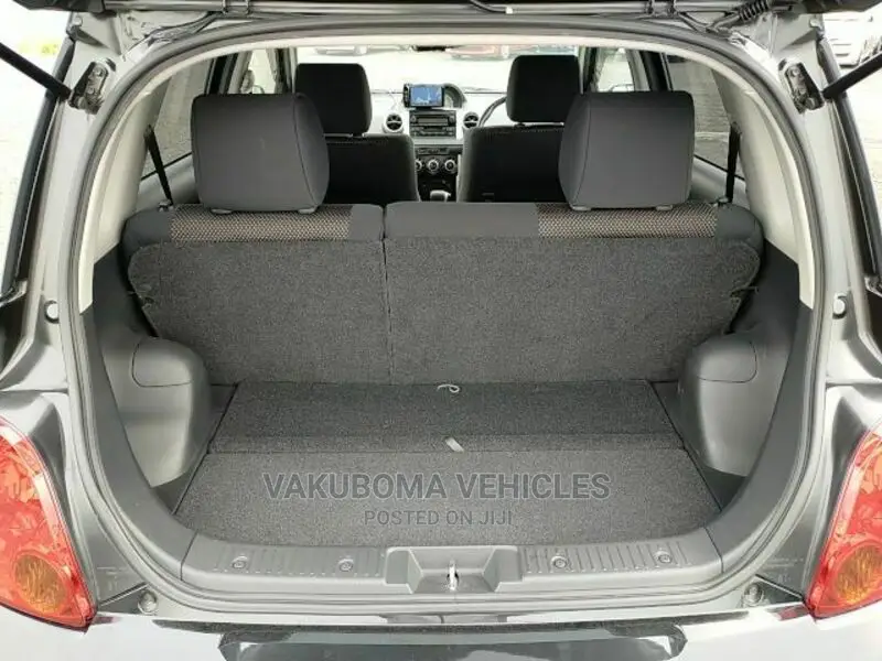 Toyota IST 2002 Black