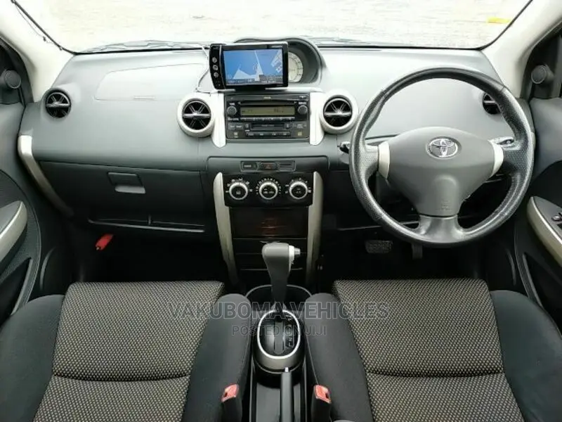 Toyota IST 2002 Black