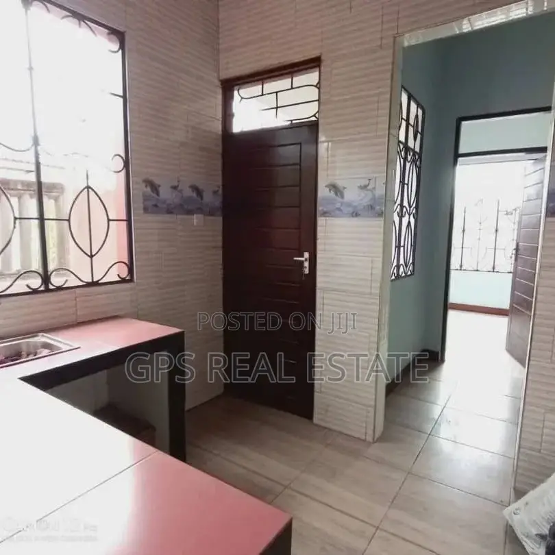 3bdrm House in Ukonga Kwa Mkoremba, Kinondoni for Sale