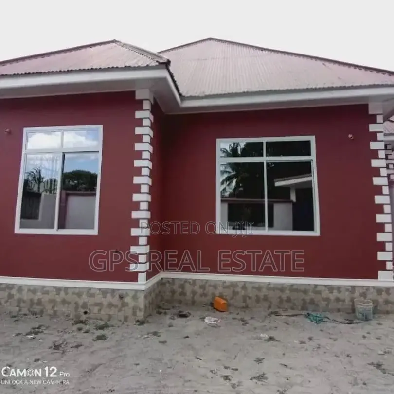 3bdrm House in Ukonga Kwa Mkoremba, Kinondoni for Sale