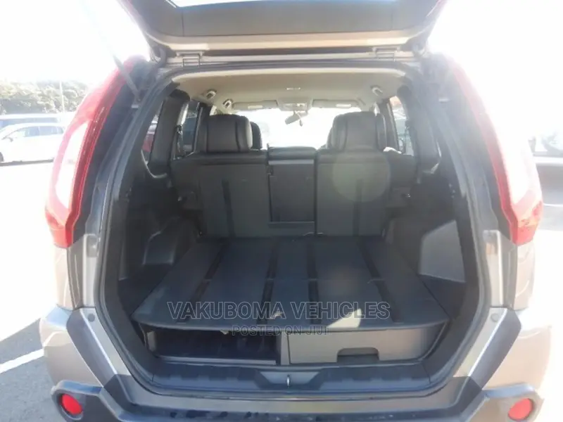 Nissan X-Trail 2010 Silver