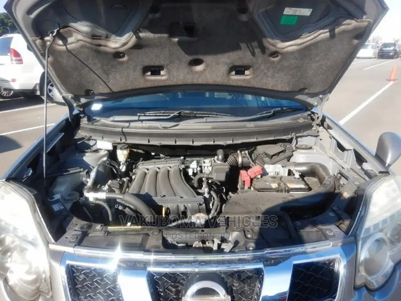 Nissan X-Trail 2010 Silver