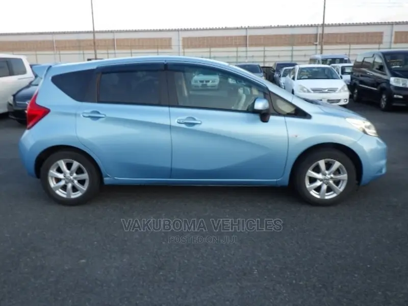 Nissan Note 2013 Blue