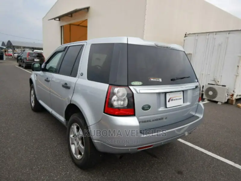 Land Rover Freelander 2011 Silver