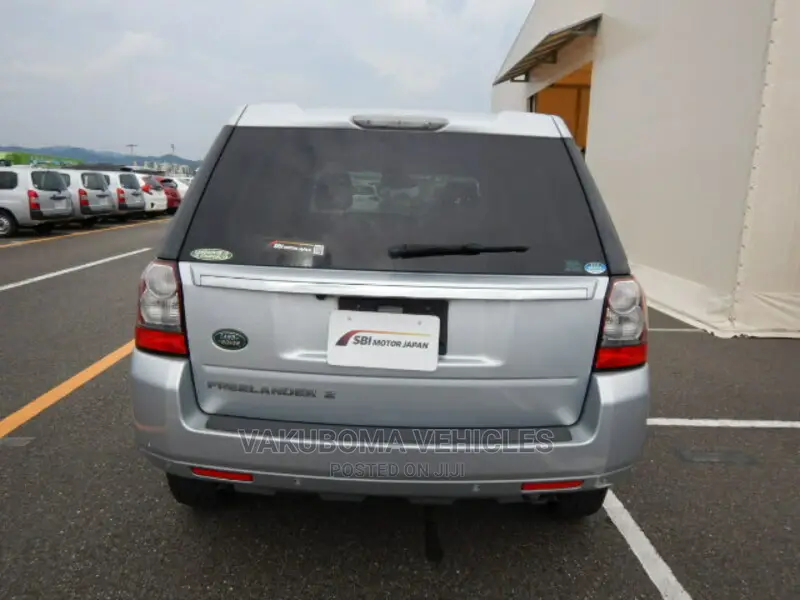 Land Rover Freelander 2011 Silver