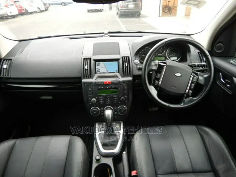 Land Rover Freelander 2011 Silver