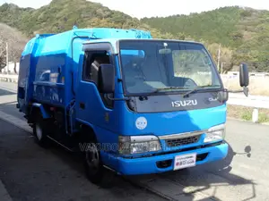 Isuzu Elf Garbage Truck