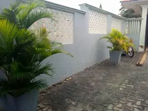 4bdrm House in Kwa Msuguri, Kinondoni for Sale