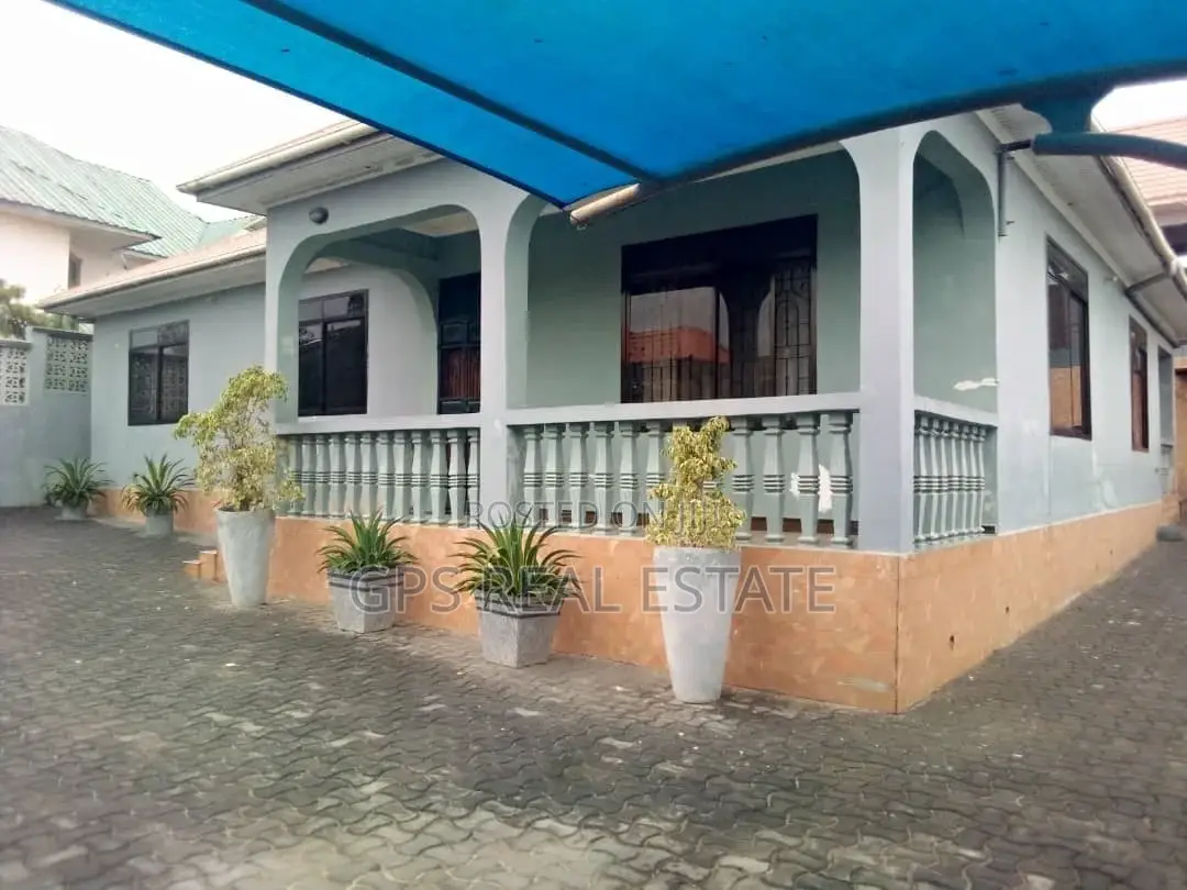 3bdrm House in Kwa Msuguri, Kinondoni for Sale