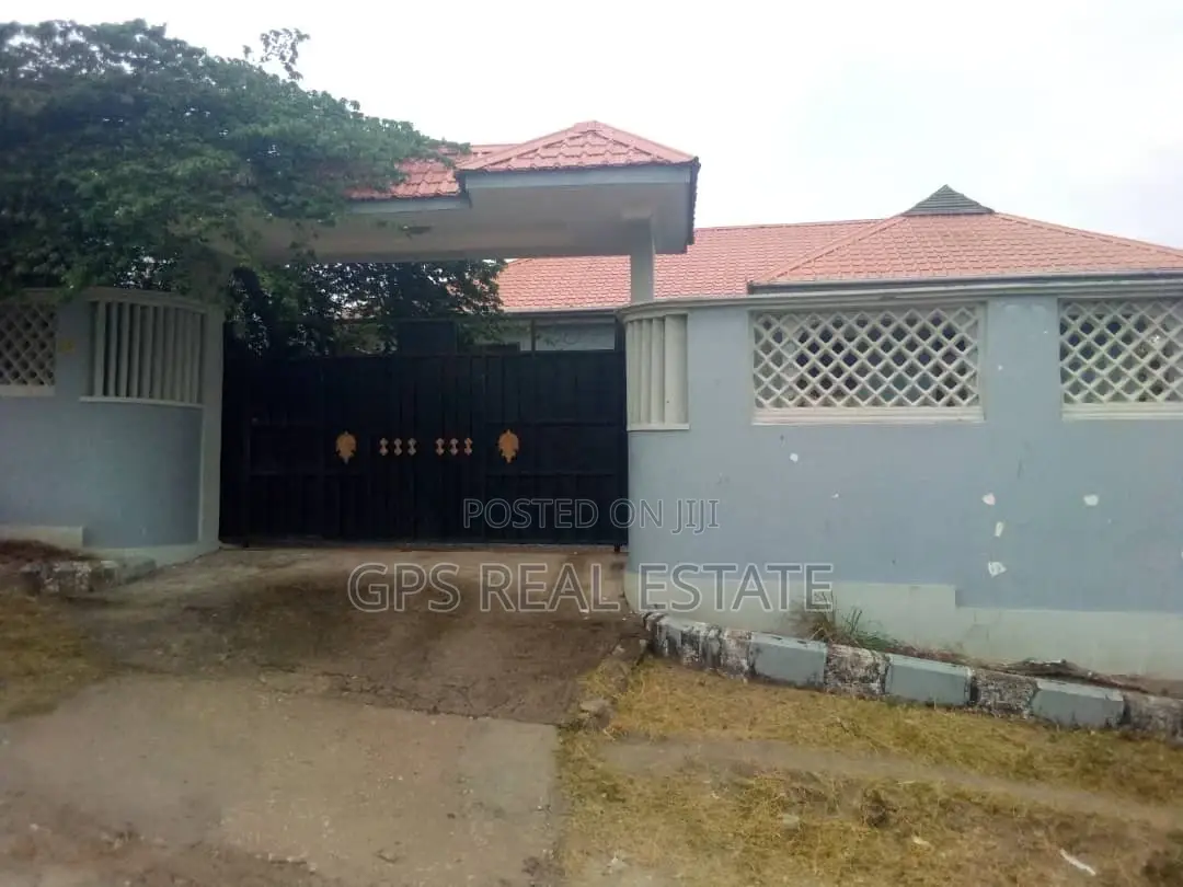 3bdrm House in Kwa Msuguri, Kinondoni for Sale