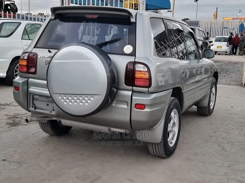 Toyota RAV4 Cabriolet 1998 Beige
