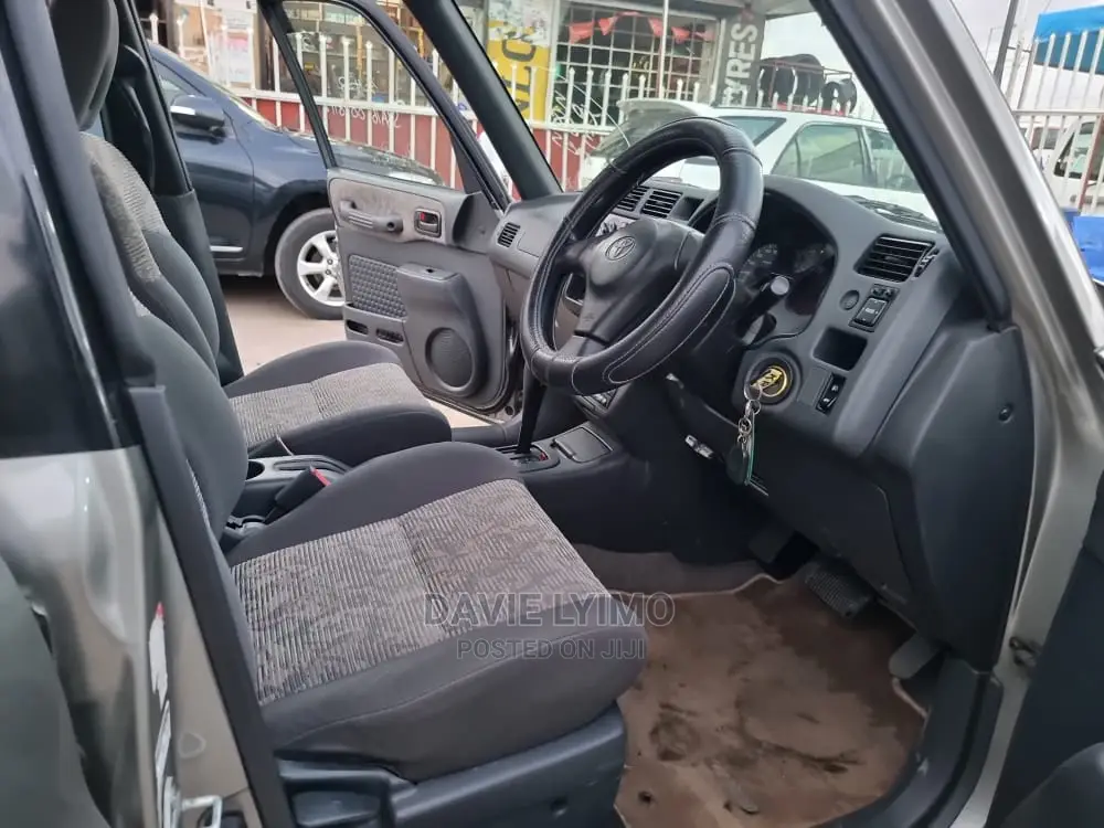 Toyota RAV4 Cabriolet 1998 Beige
