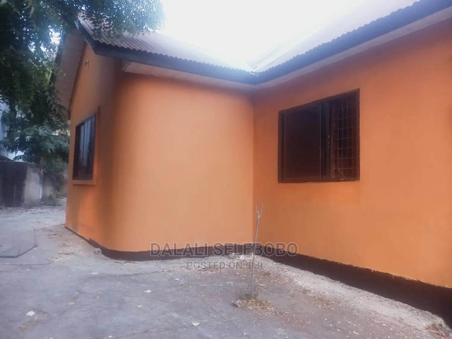 3bdrm Bungalow in Makongo Juu Kkt, Kinondoni for Rent