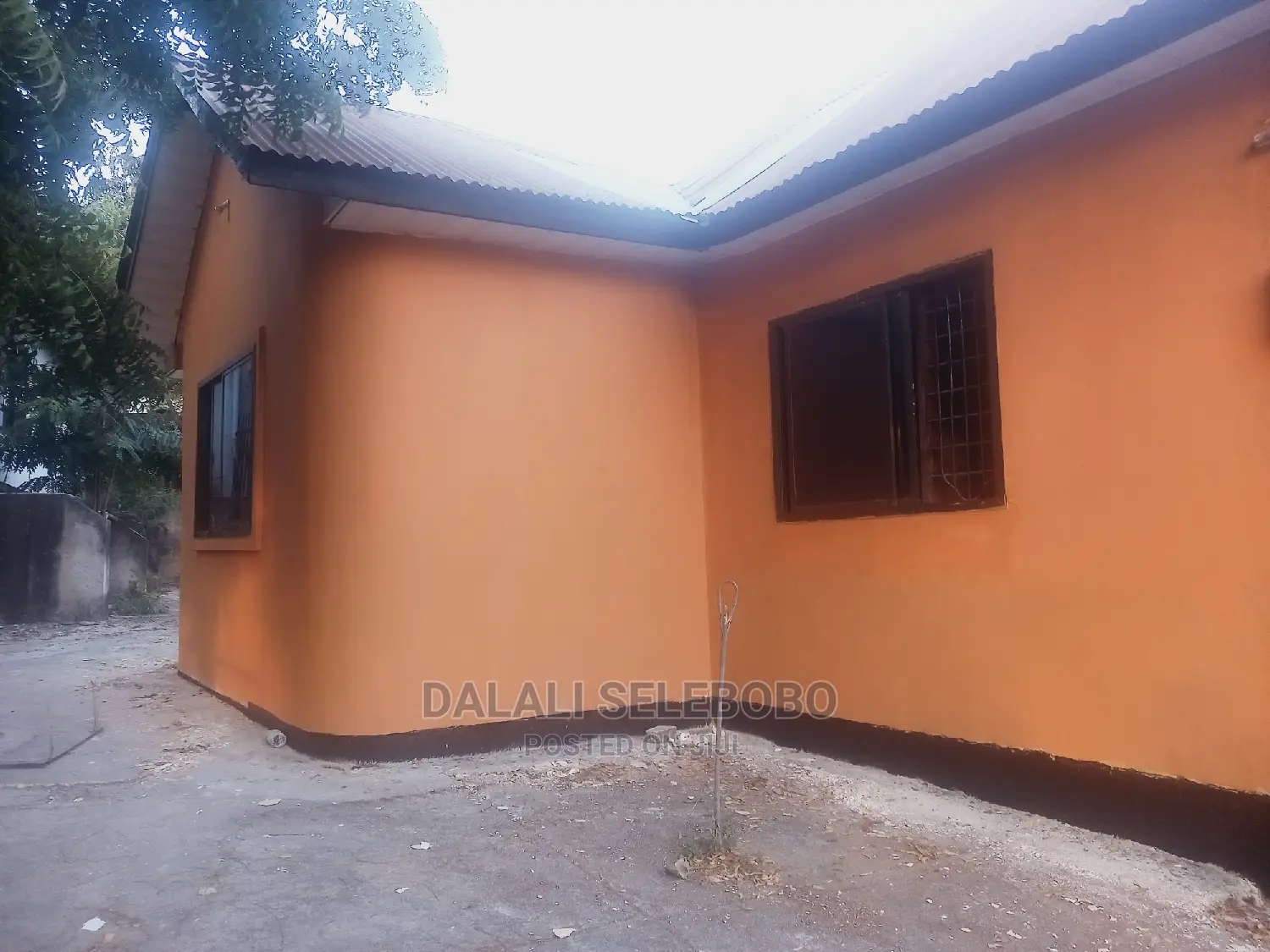 3bdrm Bungalow in Makongo Juu Kkt, Kinondoni for Rent