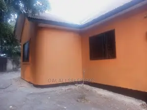 3bdrm Bungalow in Makongo Juu Kkt, Kinondoni for Rent