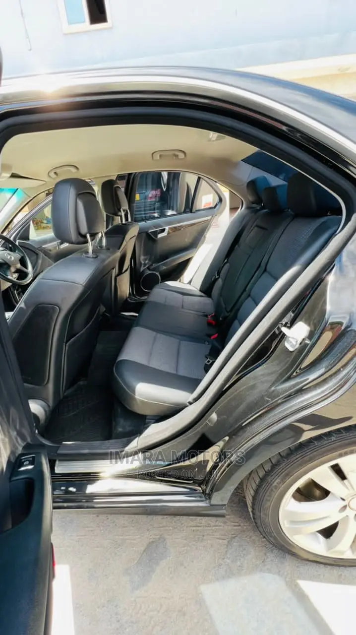 Mercedes-Benz C-Class 2008 Black