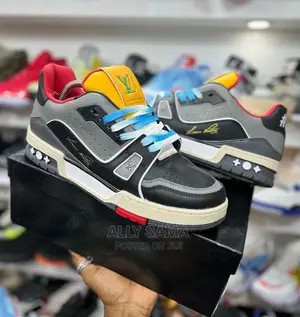 Louis Vuitton Multicolor