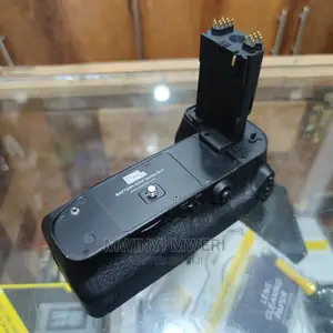 Pixel Vertax E11 Battery Grip for Canon 5D Mark III
