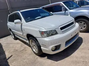Toyota Kluger 2004 White