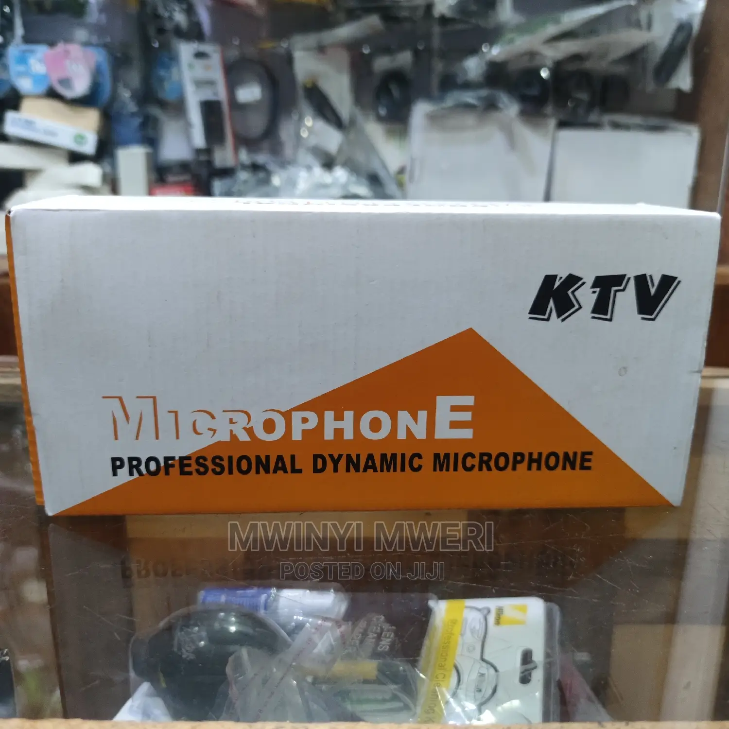 KTV Professional Wireless Dynamic Microphone System