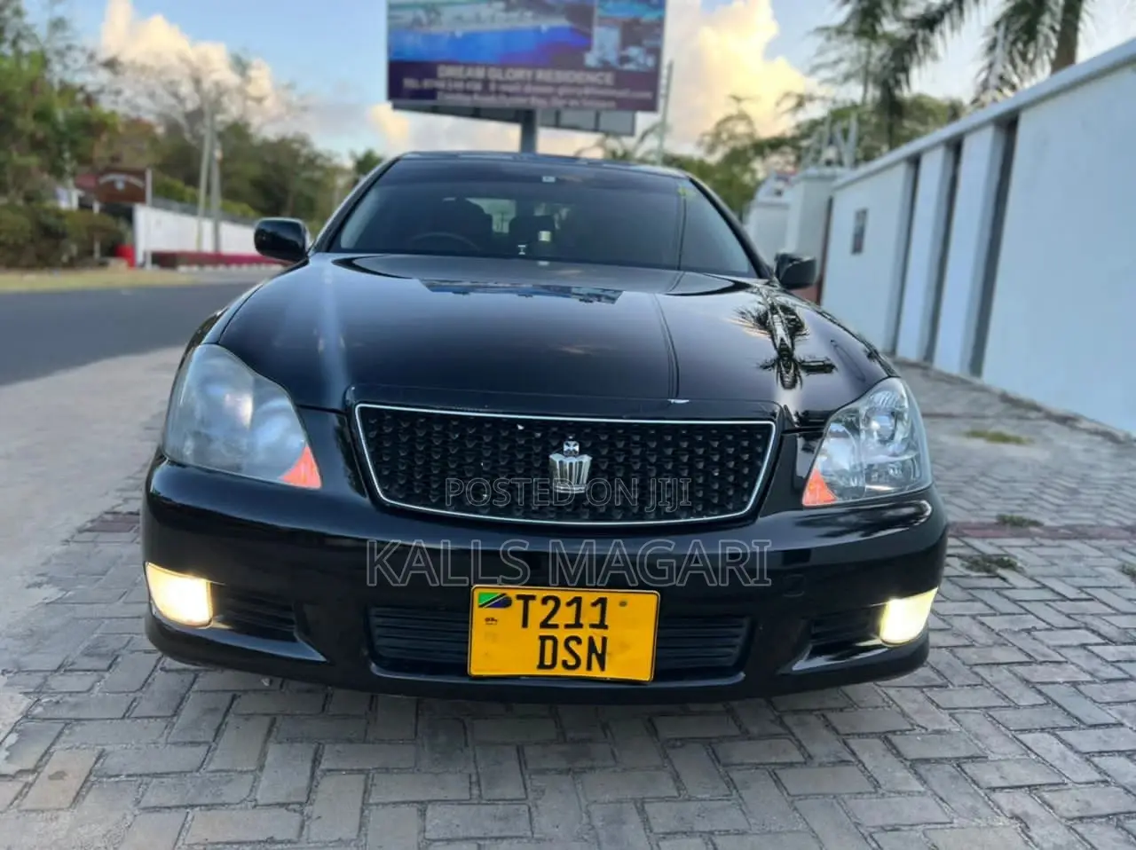 Toyota Crown 2006 Black