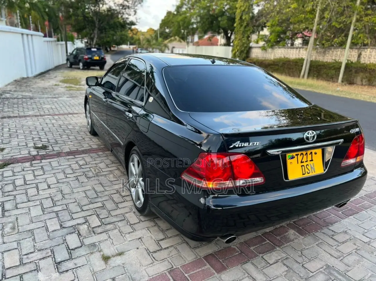 Toyota Crown 2006 Black