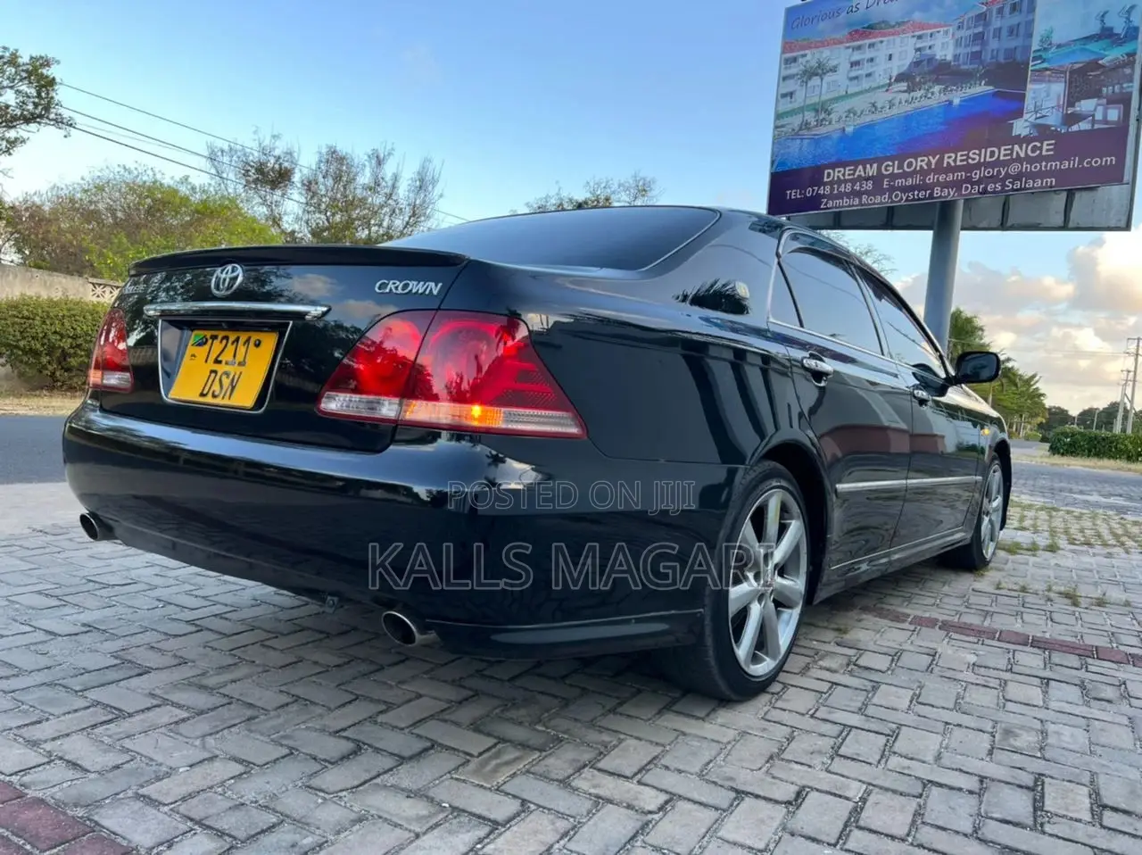 Toyota Crown 2006 Black
