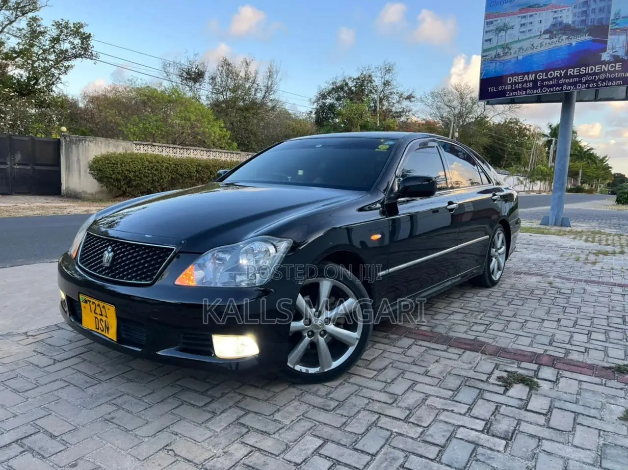 Toyota Crown 2006 Black