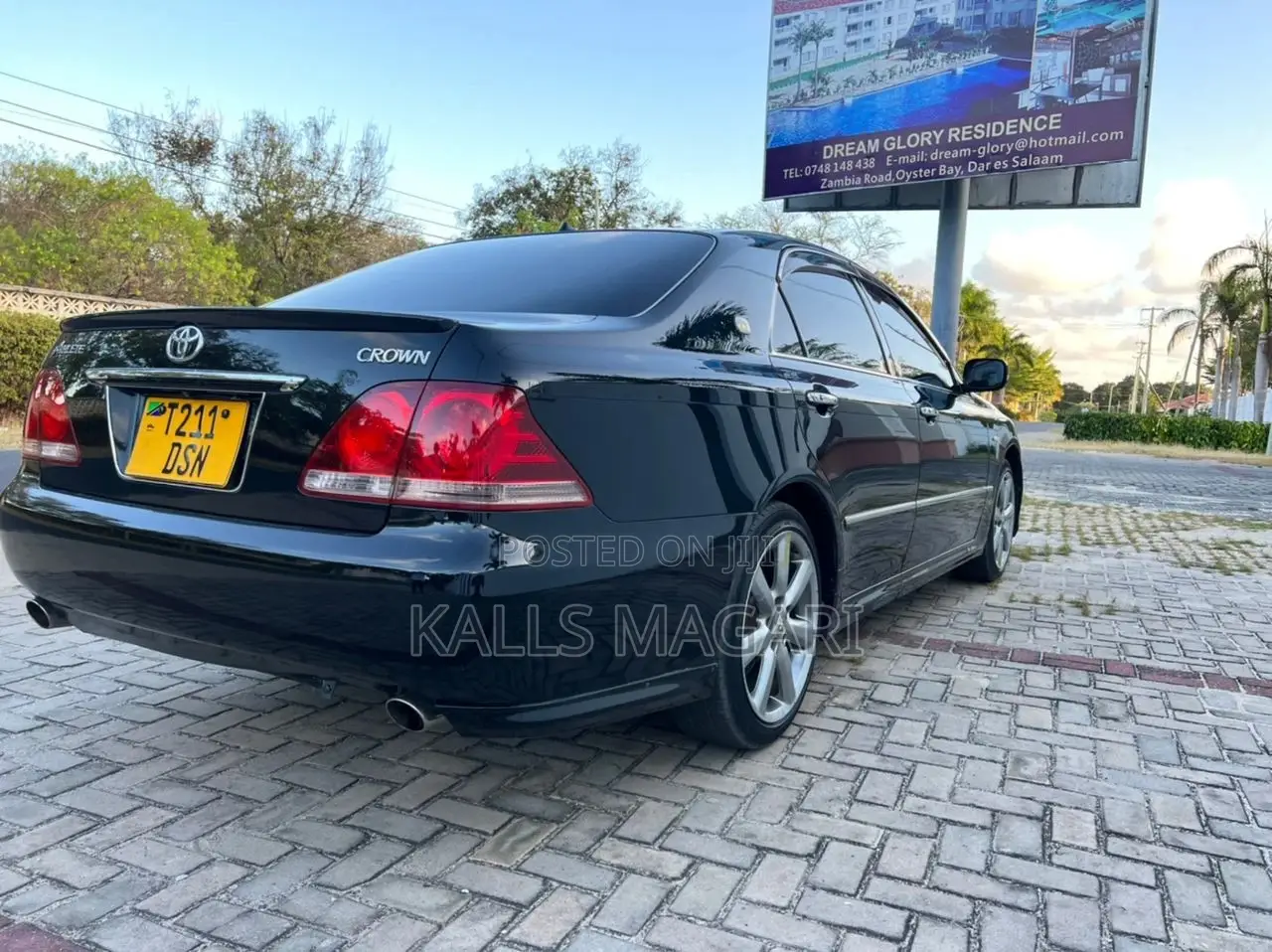 Toyota Crown 2006 Black