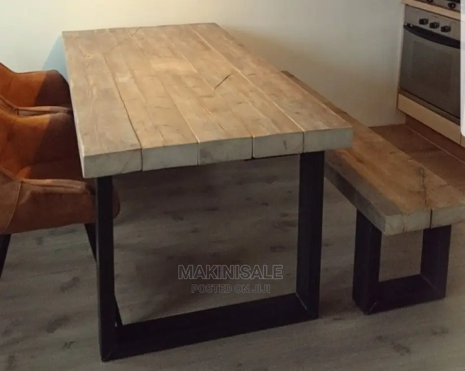 Dinner Table Nzuri Sana Simple