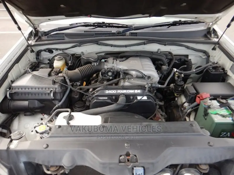 Toyota Land Cruiser Prado 2005 Pearl